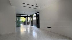 Jalan Loyang Besar (D17), Terrace #498352811